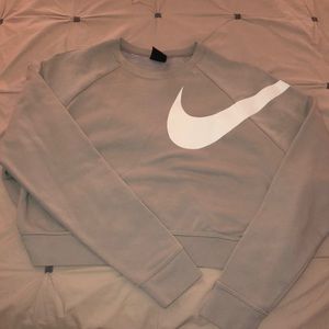 Nike Cropped Sweater
